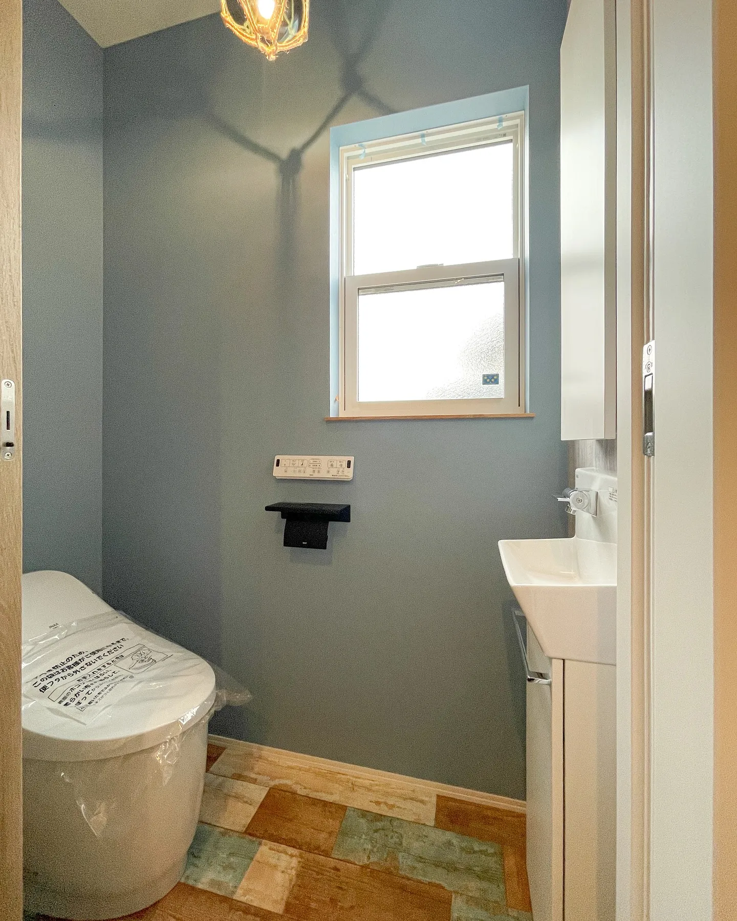 こだわりの水回り空間に...🩶真似したくなるトイレのクッショ...