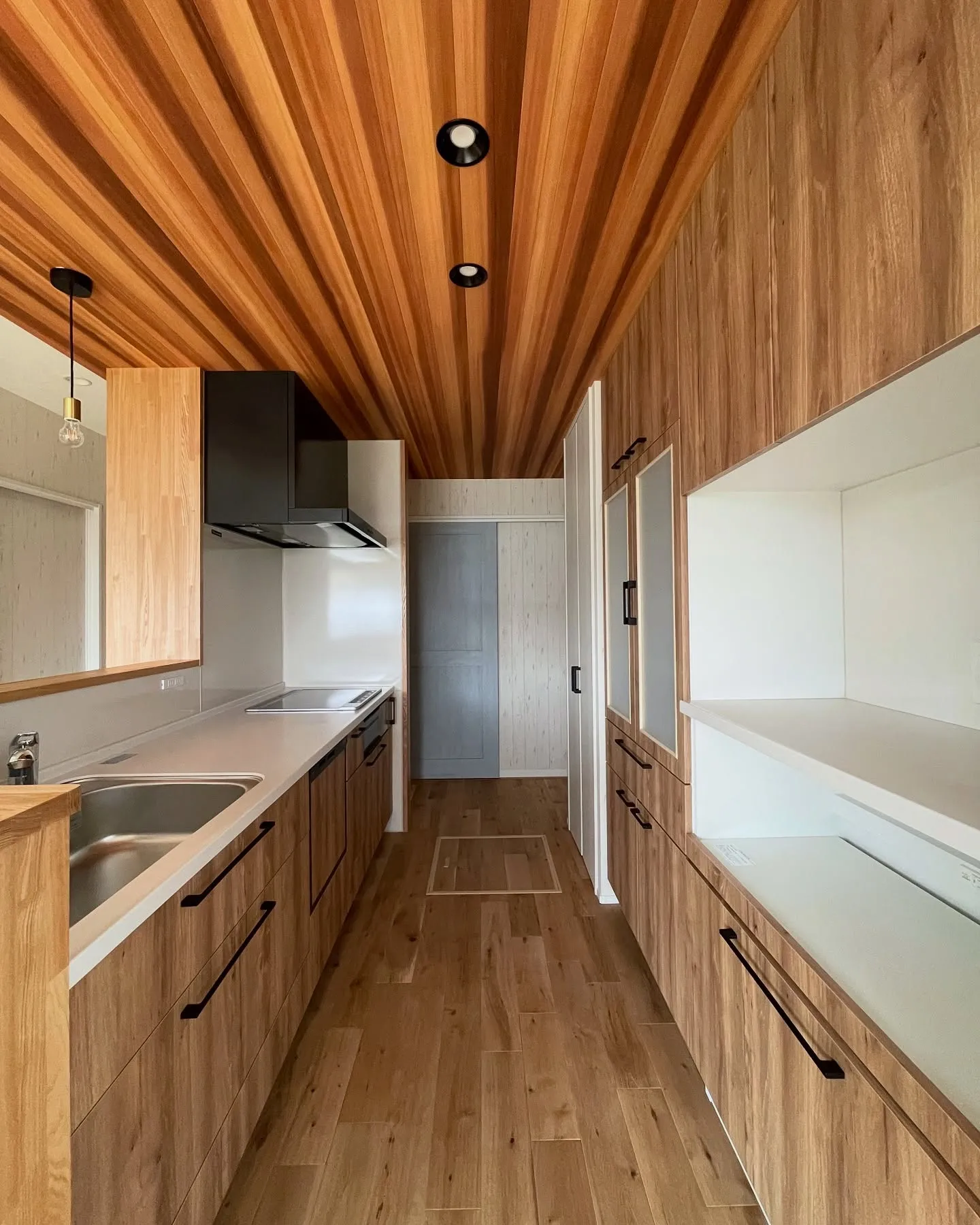 \木のぬくもりに癒されるLDK/