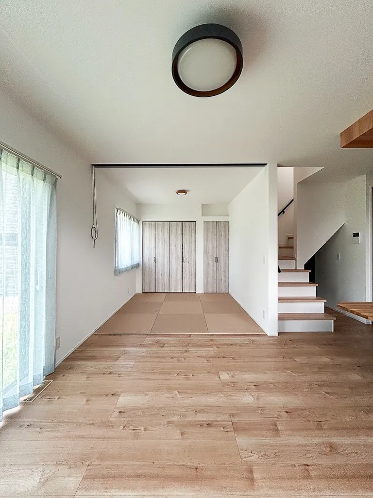 お昼はゴロゴロ、夜はぐっすり😴