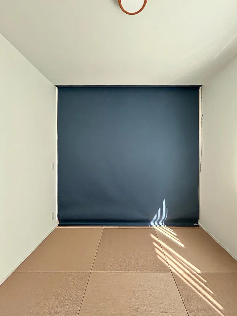 お昼はゴロゴロ、夜はぐっすり😴