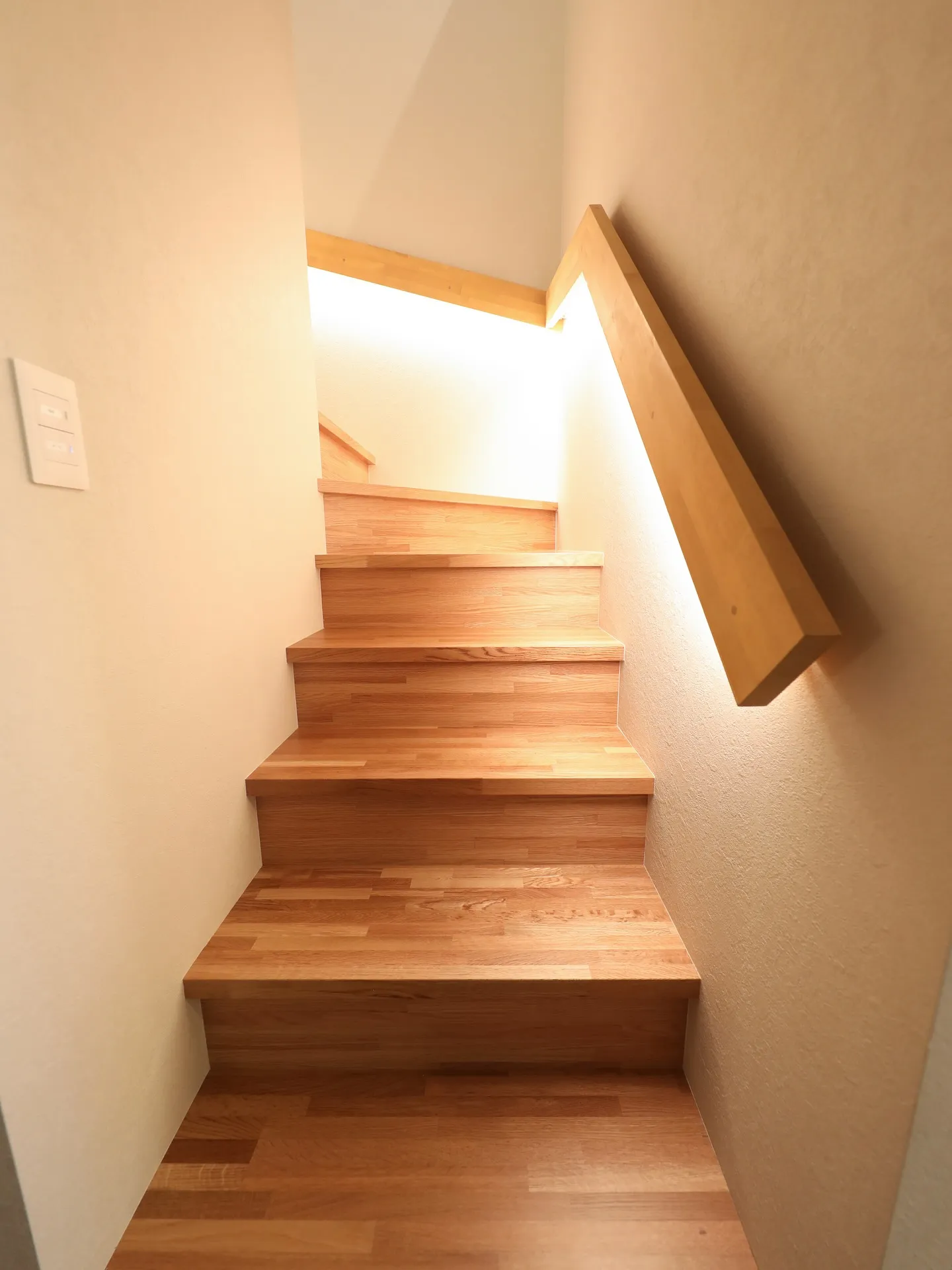 ほんのり灯るだけで