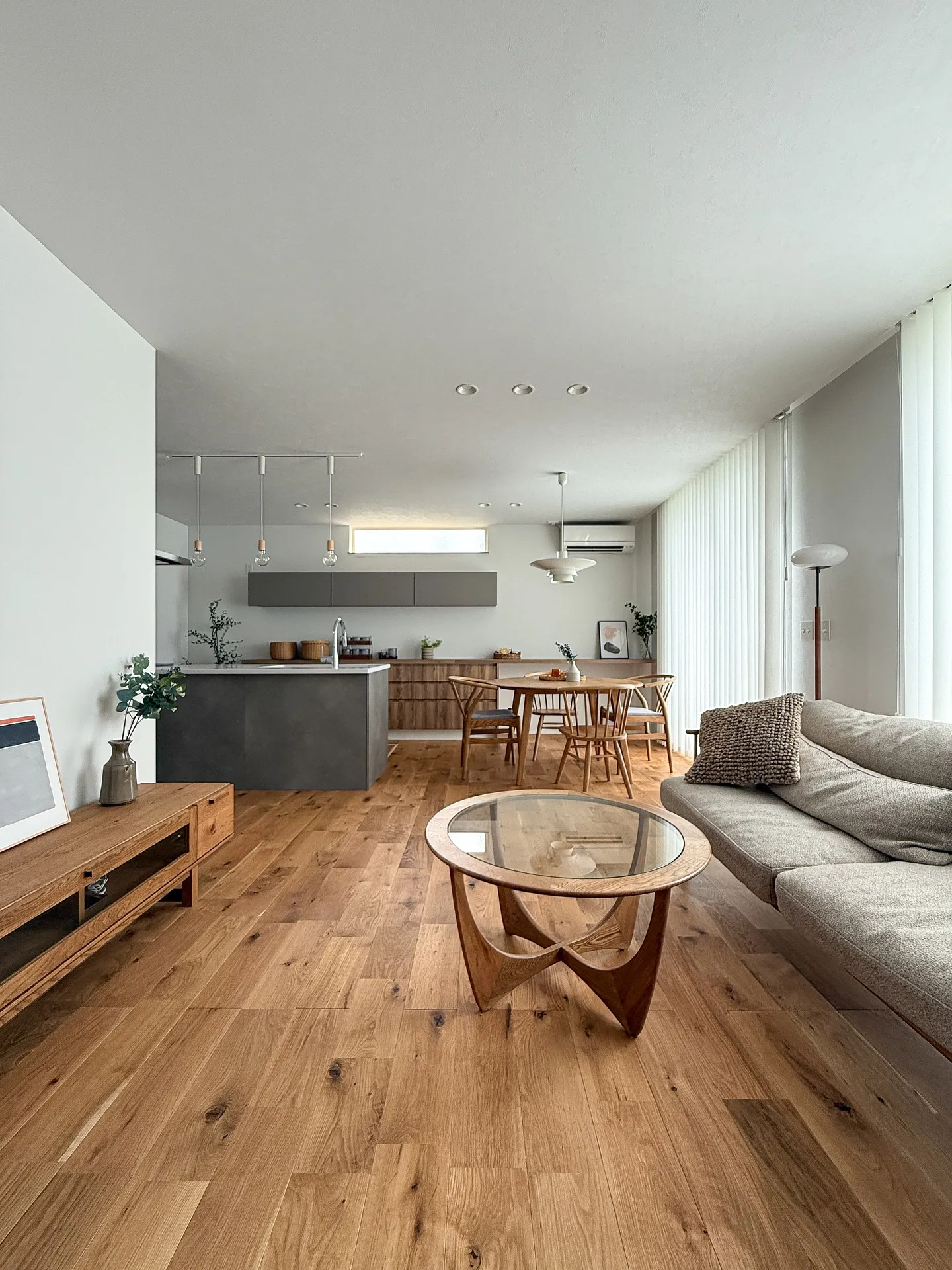 気づいたらここに座ってる…🫢