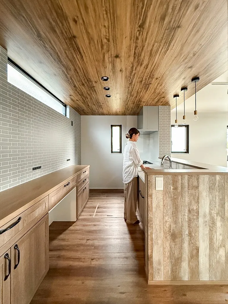 ＼ 家事動線 × 木のぬくもり ／