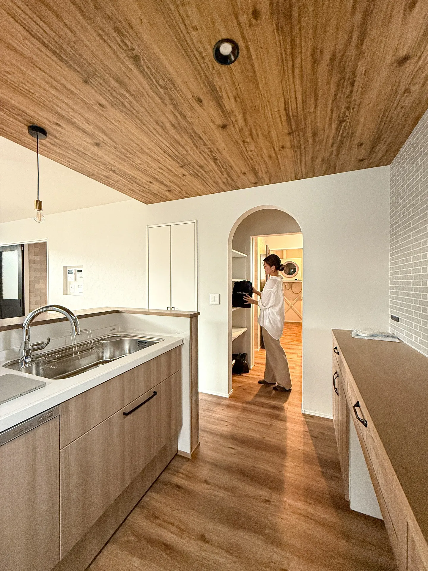 ＼ 家事動線 × 木のぬくもり ／