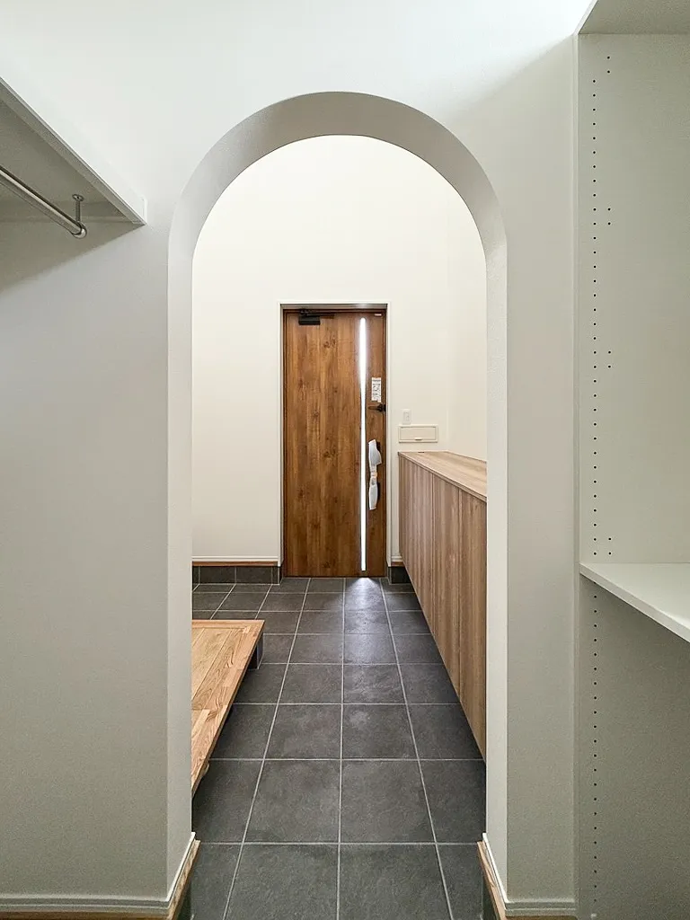 玄関を開けた瞬間