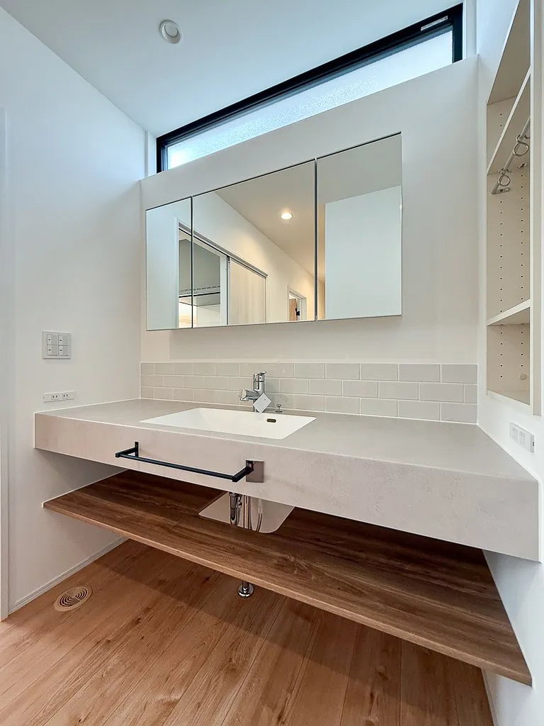 洗面とランドリーを一体にした空間