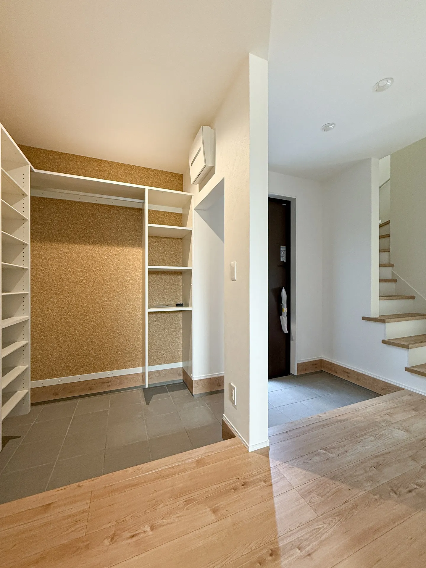 帰ってきた瞬間からバタバタが始まる