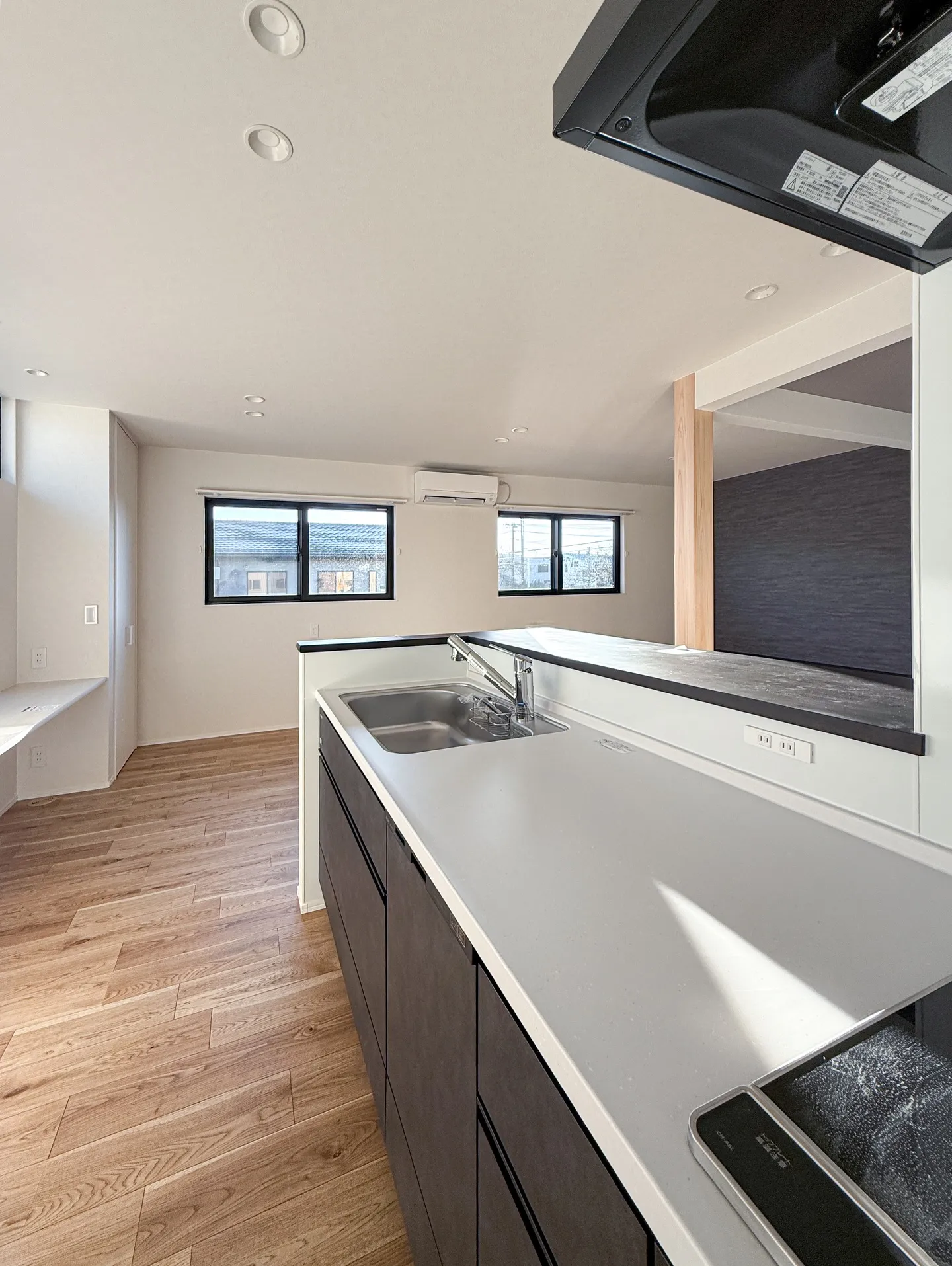 白と木のやさしさに