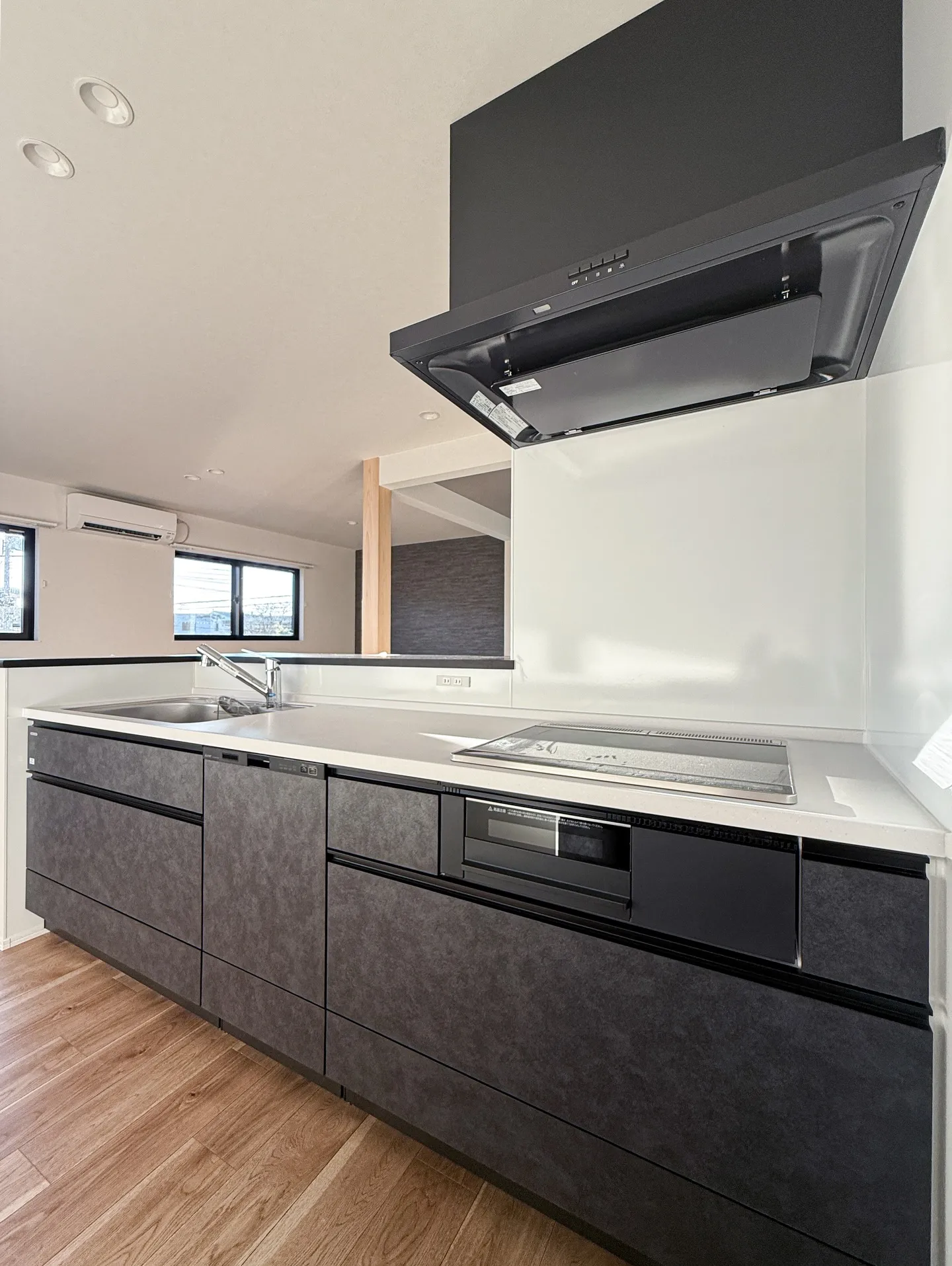 白と木のやさしさに