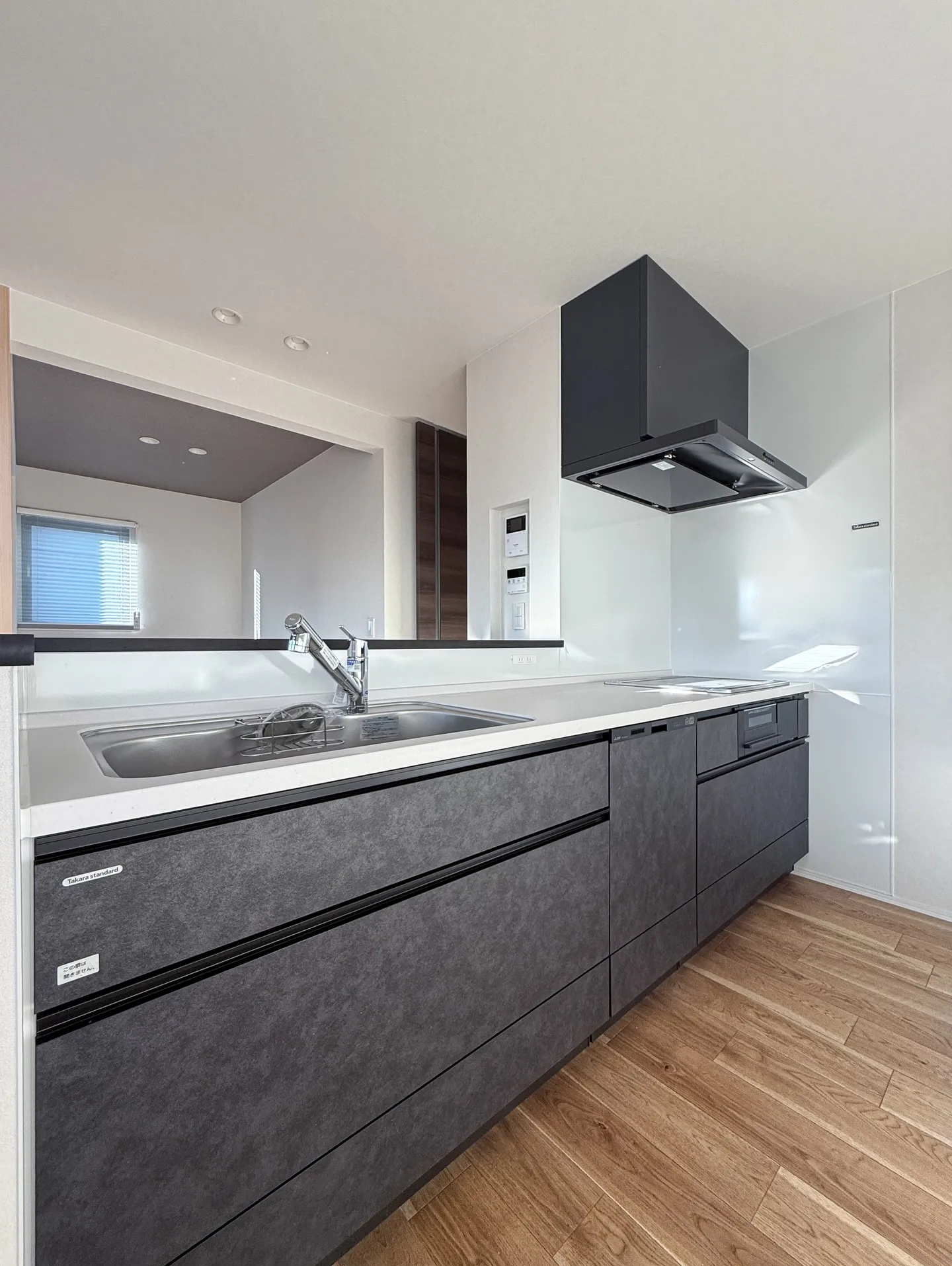 白と木のやさしさに