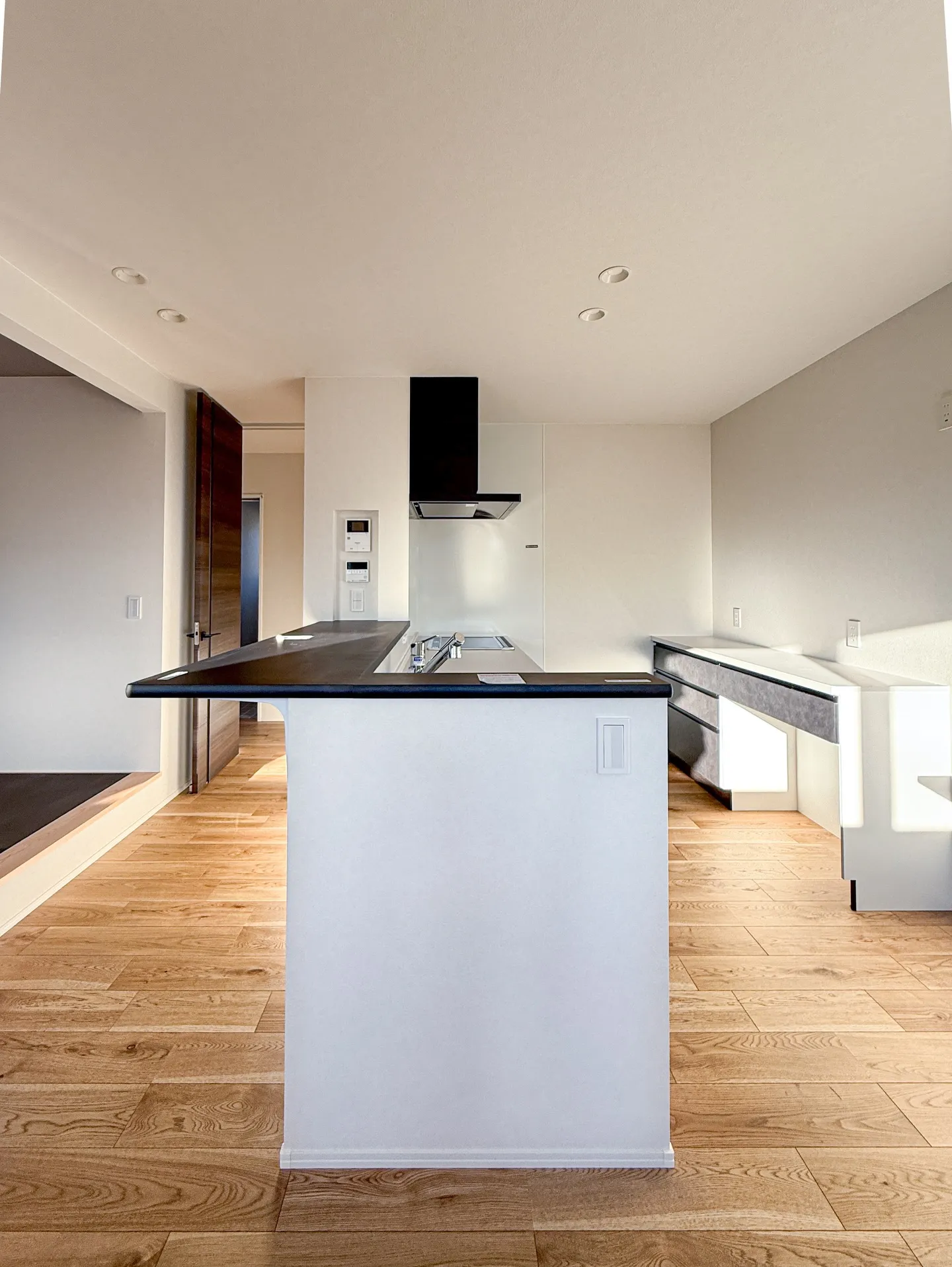 白と木のやさしさに