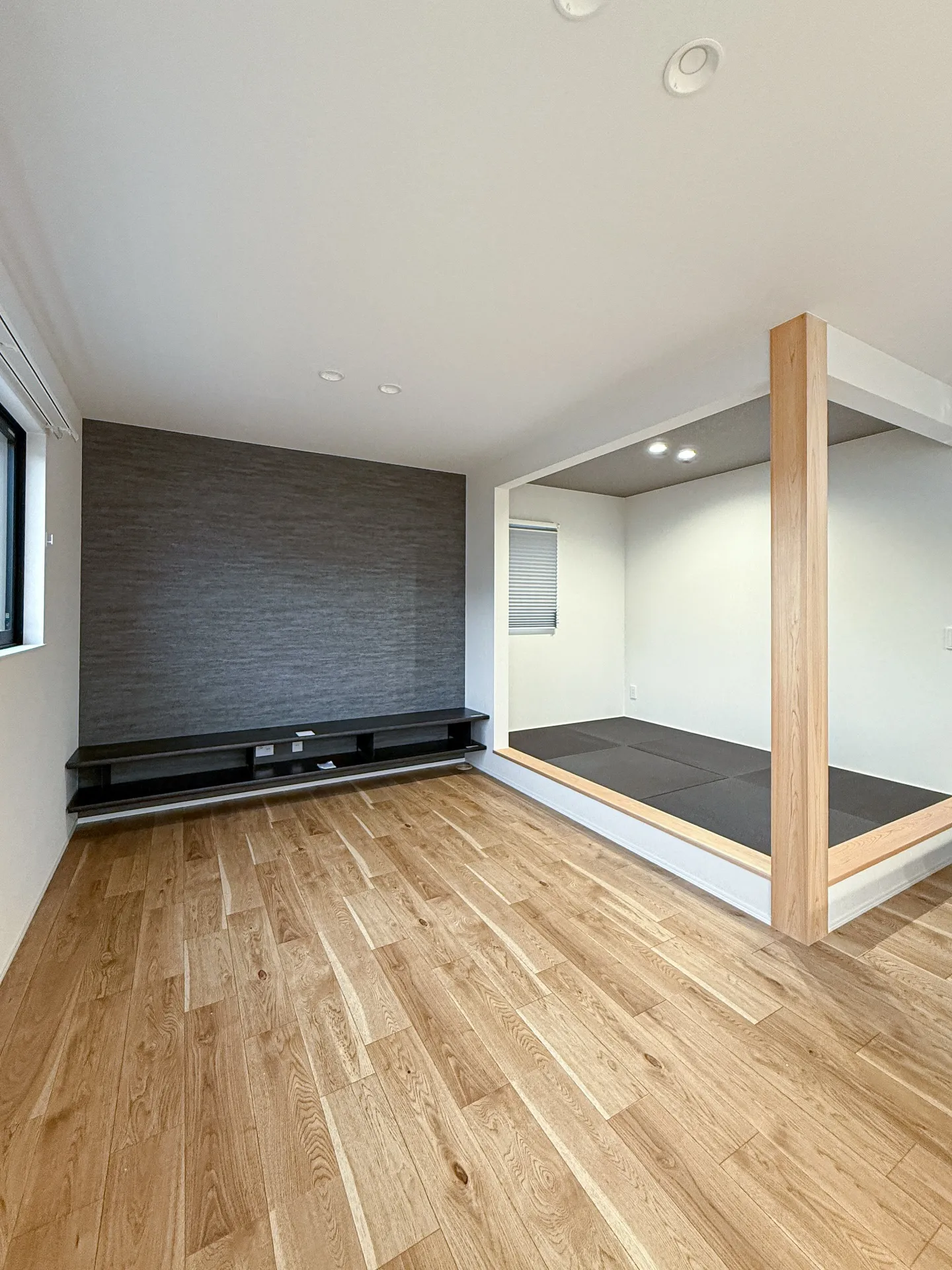 キッチンのすぐ前にある、小上がりの畳スペース🌱