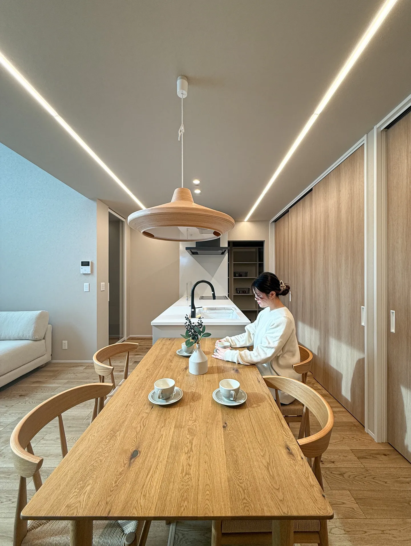 木のぬくもりに包まれる安らぎのリビング。