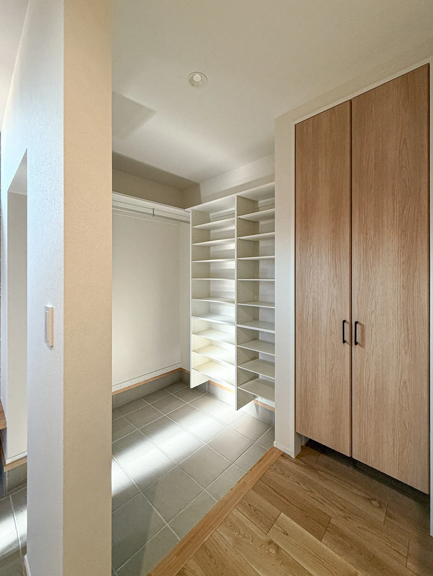 毎日がラクになる、片付けやすい玄関収納👟